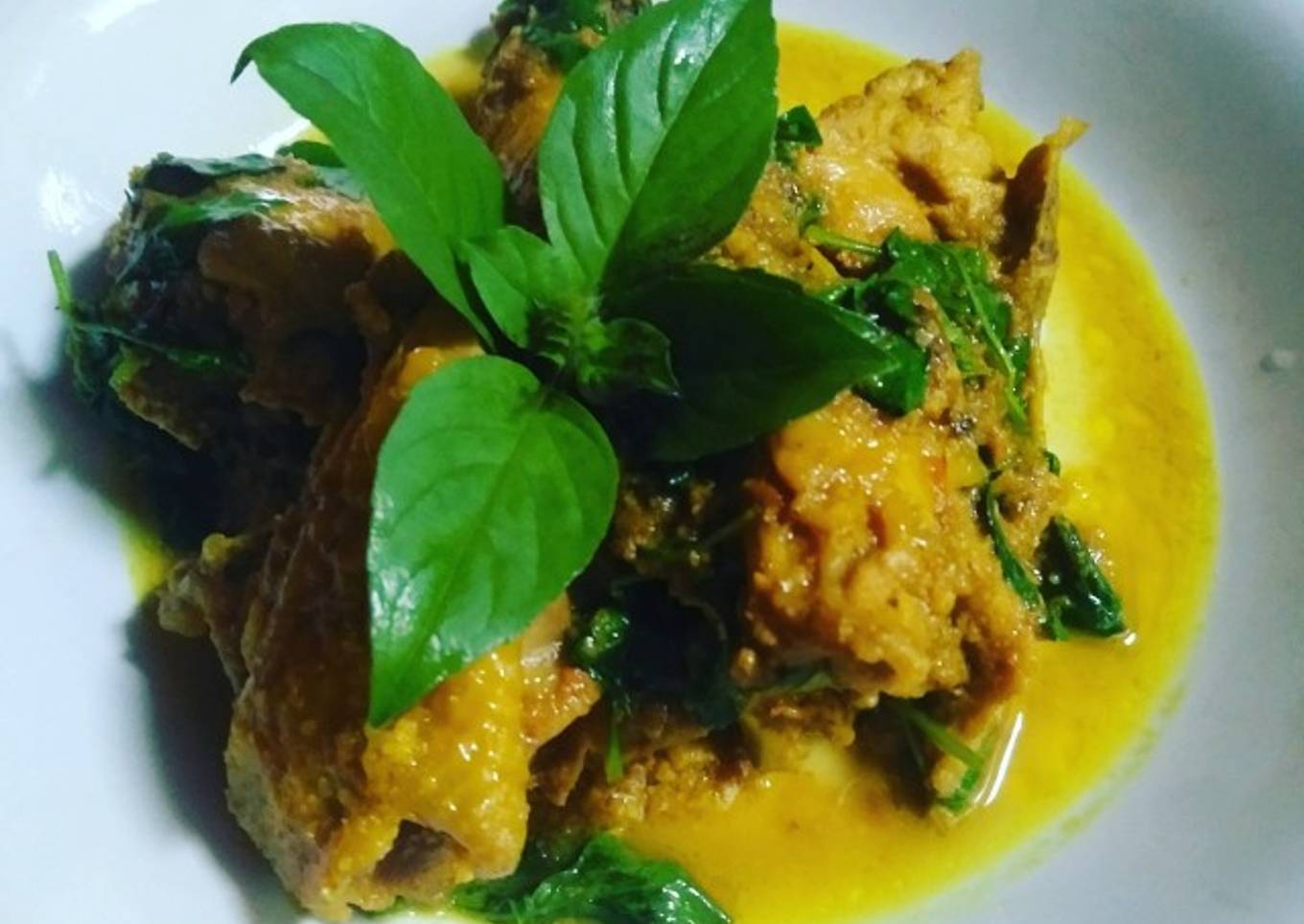 Rica-rica ayam pedas kemangi