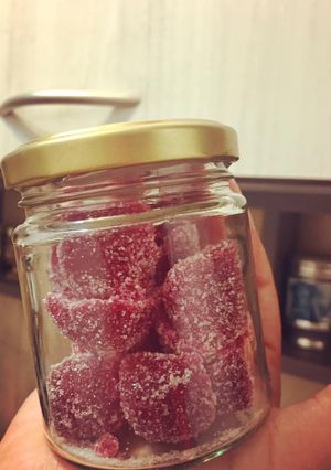 Una foto de Gomitas caseras con Leche