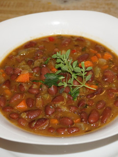 Una foto de POROTOS CANELA CON VEGETALES, VEGANO. JON STYLE