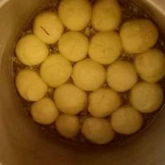A picture of Rasgulla.