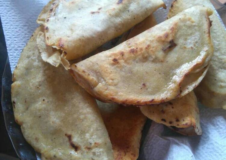 Empanadas rápidas de frijol