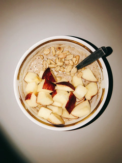 Una foto de Avena de manzana y canela