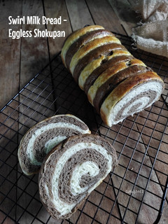 Foto resep Swirl Milk Bread - Eggless Shokupan