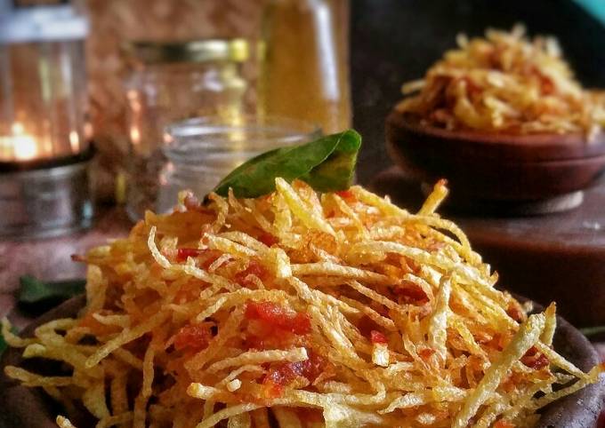 Bagaimana Menyiapkan Kentang Mustofa yang Enak Banget