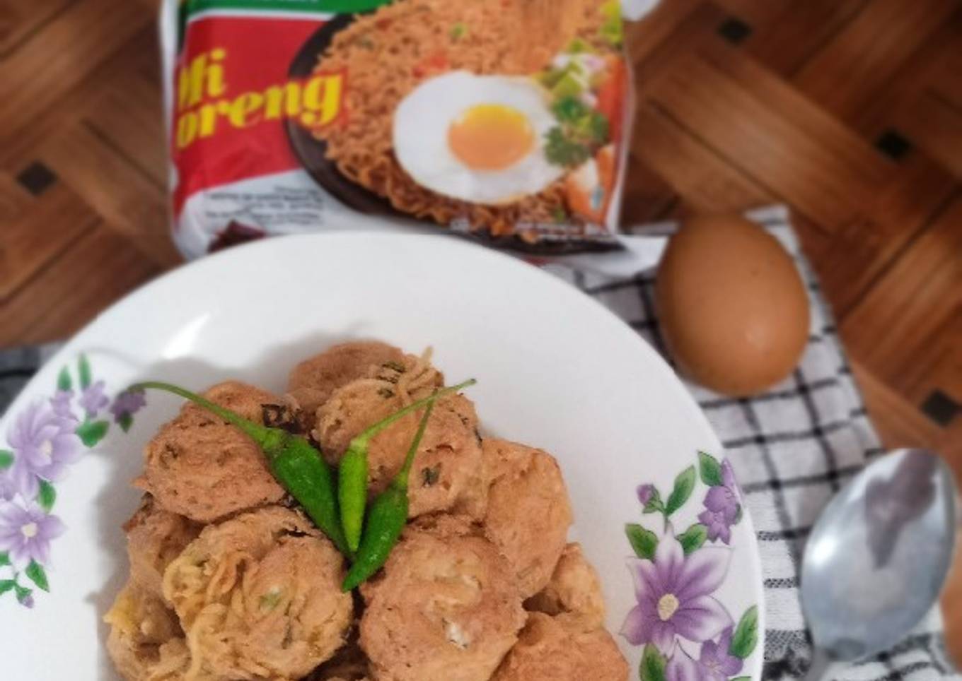 Pergedel mie tahu khas payakumbuh