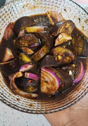 عکسی از دستور ترشی بادمجان با تمبرهندی و رب گوجه😋