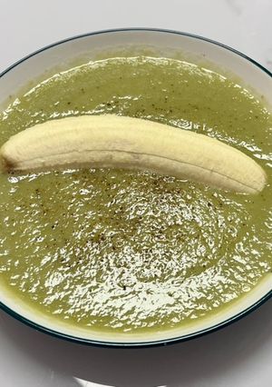 Una foto de Crema de Calabacín con Apio y Champiñones