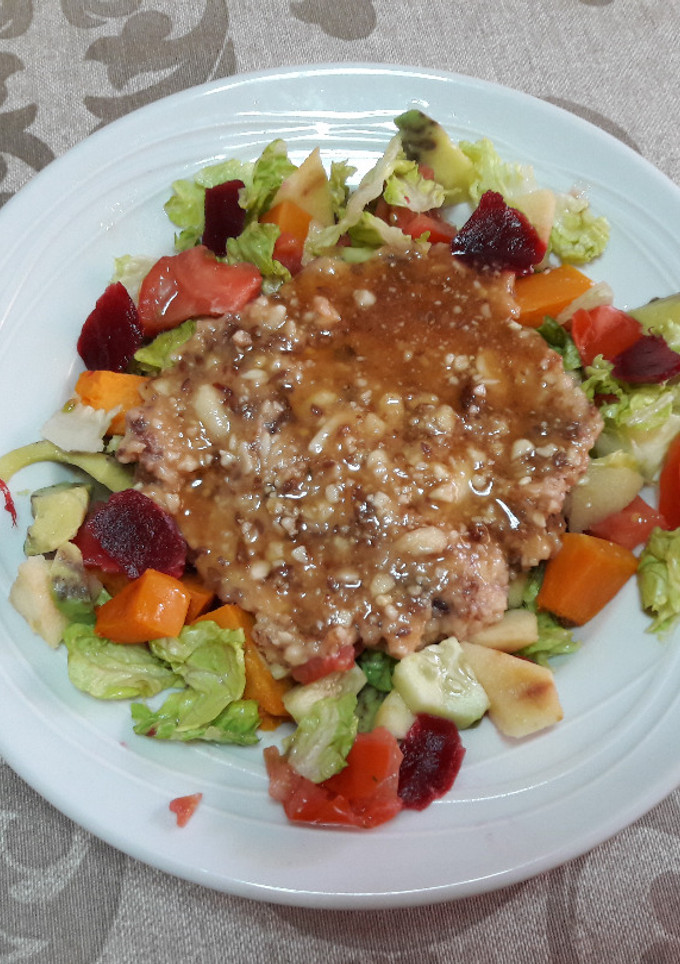 Una foto de 📚"Ensalada élfica" vegana 🥗