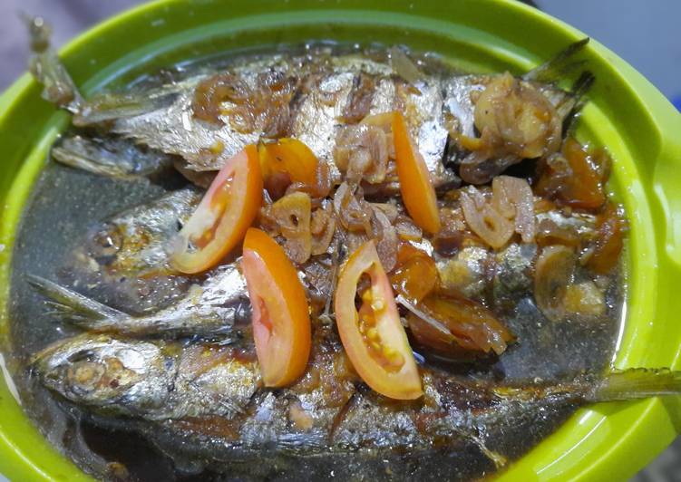 Gembung Asam Manis