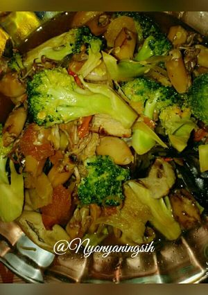 Foto resep Tumis Cumi cumi brokoli
