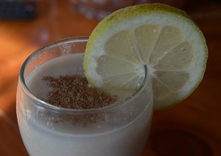 Licuado de manzana verde con avena y limon