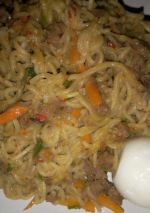 A picture of Minced meat instant noodles.