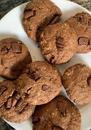 Una foto de Cookies de avena, cacao y mantequilla de maní
