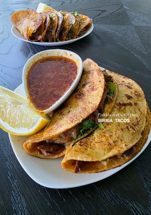 A picture of BIRRIA TACOS 🌮.