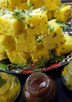 A picture of Mix daal khamand.