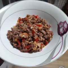 A picture of Minced beef sauce.