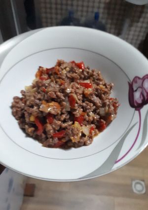 A picture of Minced beef sauce.