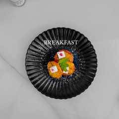 وجبة فطور بالبيض والطماطم | BREAKFAST-レシピのメイン写真