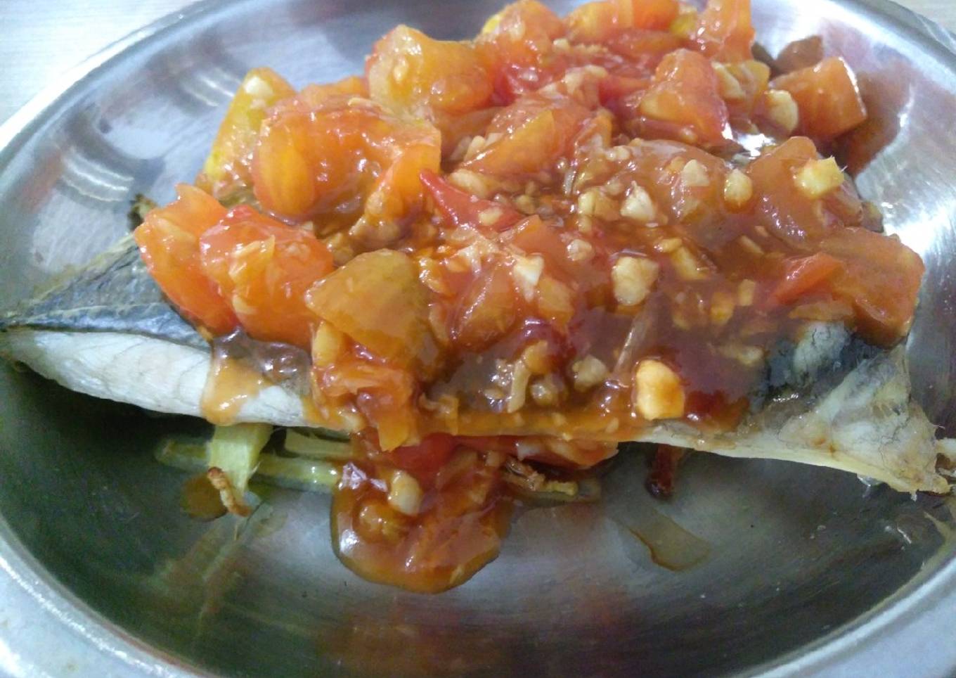 酸甜气炸鲈鱼片 Air-fried Seabass with Sweet & Sour Sauce