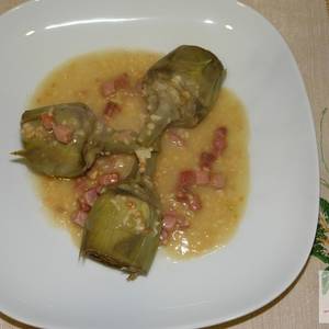 Alcachofas con salsa de almendras
