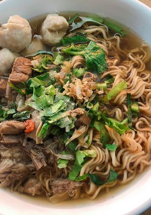 รูปของ เส้นไวไวหมูตุ๋น
