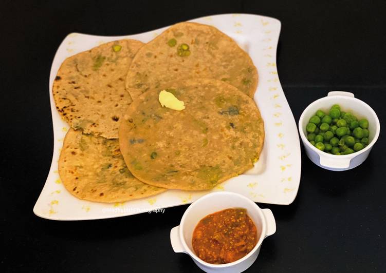 Simple Way to Prepare Perfect Paneer &amp; Peas Paratha