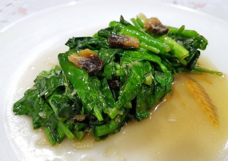 Recipe of Favorite Stir Fry Chinese Broccoli with Salted Fish (Kailan Ikan Masin)