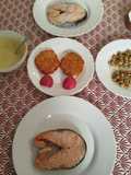 Salmón en vaporera y salsa de yogur casera
