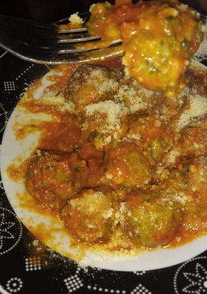 Una foto de Malfatti de espinaca, ricota y cremon