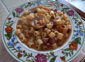 Foto di Pasta, fagioli e cotiche