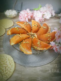 صورة لوصفة قطايف مشويّة بالفرن..أخفّ من المقلية وأطيب 👌🏻🤤