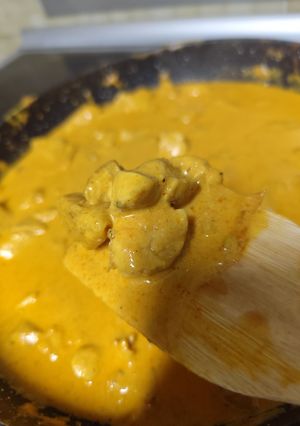 Una foto de Pollo al Curry - Receta Fácil