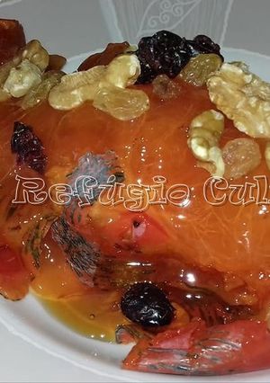 Foto de ♥ Dióspiro com Frutos Secos e Regado com Mel ♥