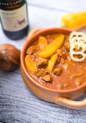 Bográcsos pincepörkölt recept fotója