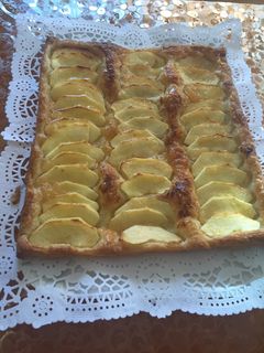Una foto de Tarta de manzana súper fácil 😜