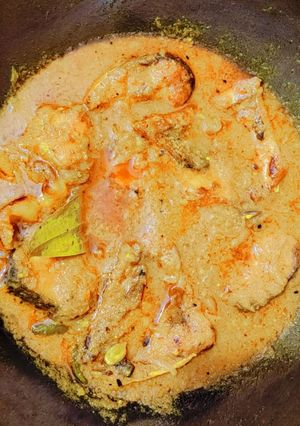 রুই মাছের কালিয়া রেসিপির প্রধান ছবি