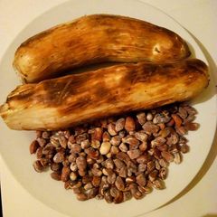 A picture of African Soaked Cassava with Roasted Ground nuts.