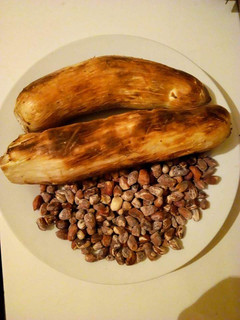 A picture of African Soaked Cassava with Roasted Ground nuts.