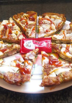 صورة لوصفة عجة البيتزا بطريقه جديده سهله وطعم رائع 🍕🍕🍕