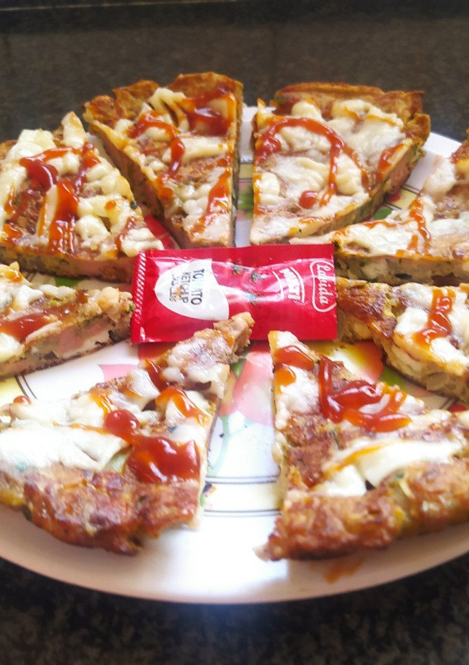 صورة لوصفة عجة البيتزا بطريقه جديده سهله وطعم رائع 🍕🍕🍕