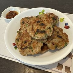 A picture of Lotus Root Pancake 蓮藕餅.