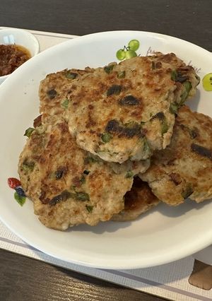 A picture of Lotus Root Pancake 蓮藕餅.