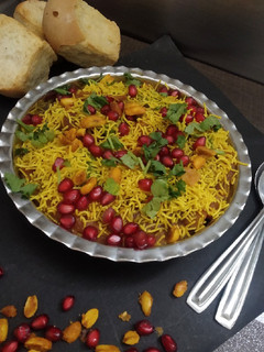 કચ્છી કડક (Kutchhi Kadak Recipe In Gujarati) રેસીપી મુખ્ય ફોટો