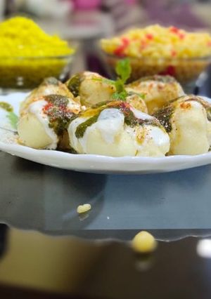 A picture of Dahi vada.