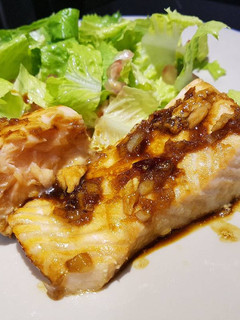 Una foto de Salmón Teriyaki casera, sana, rápida y fácil 😊