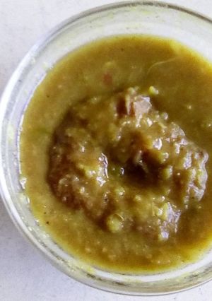 A picture of Sambar vadai.