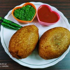 A picture of Crispy bread rolls for breakfast.