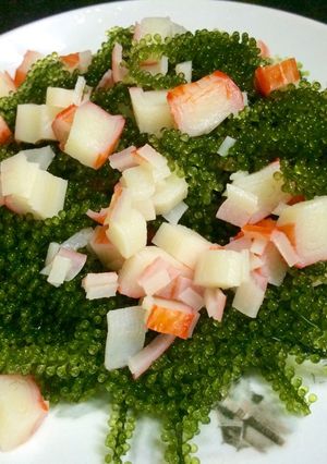 Hình của món Gỏi/salad rong nho cua biển.