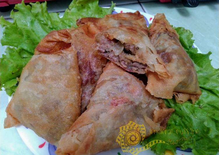 Cara Gampang Membuat Beef and Veggie Samosa, Bikin Ngiler