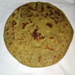 A picture of Aloo Paratha.